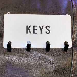 NEW Target Metal KEYS holder Sign BP Spring